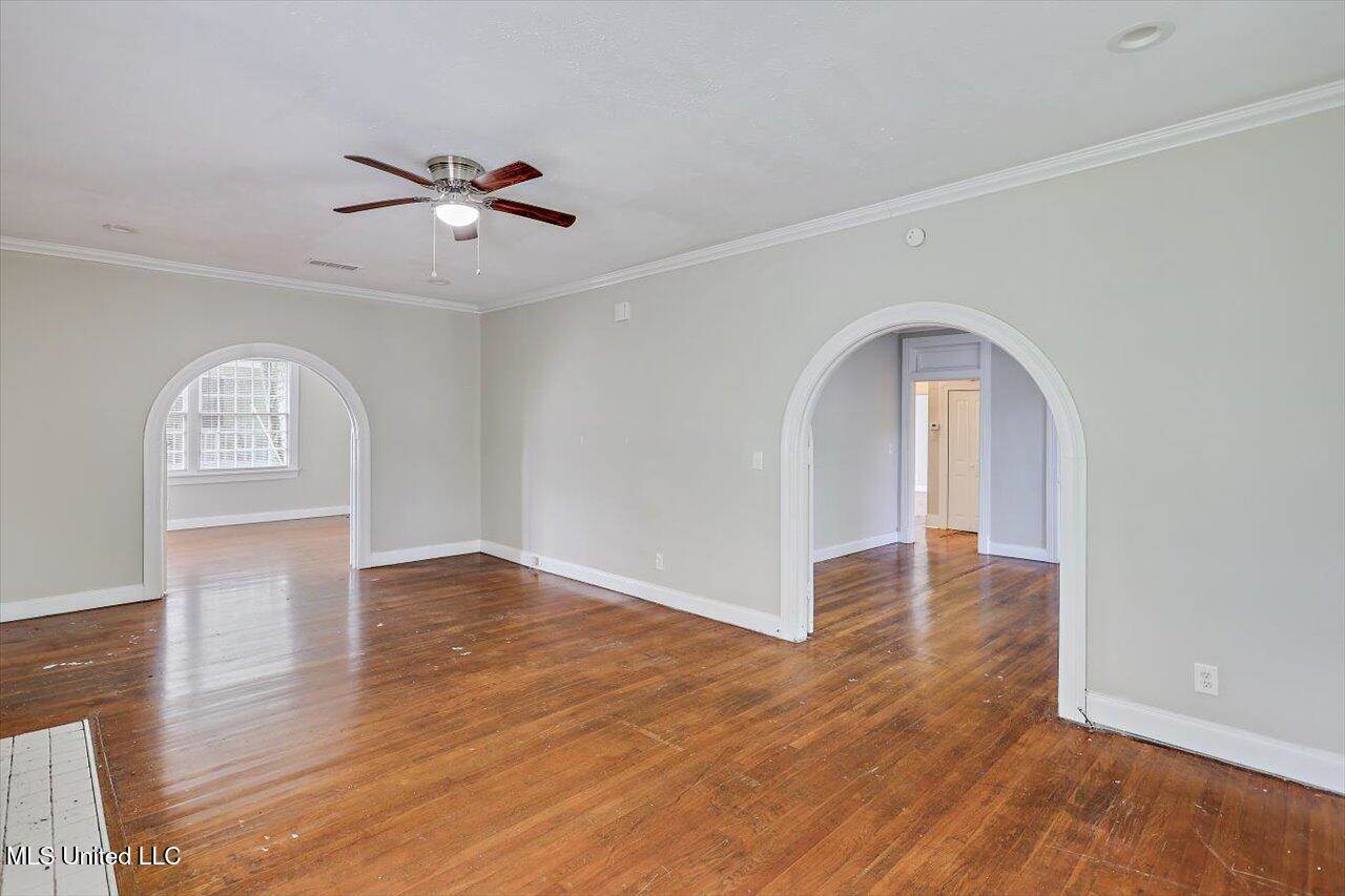 4067 North State Street, Jackson, MS 39206