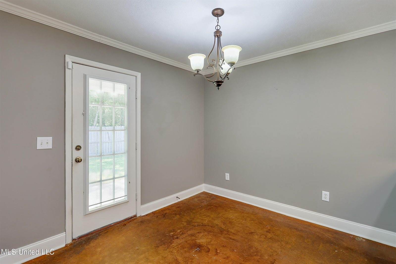 132 Cedar Spring Circle, Pearl, MS 39208