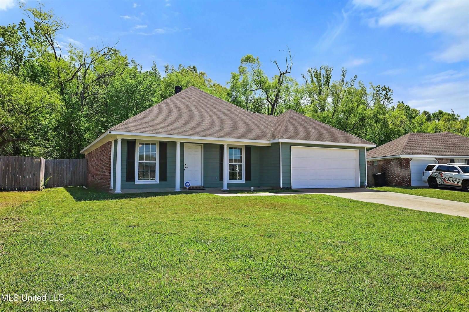 132 Cedar Spring Circle, Pearl, MS 39208