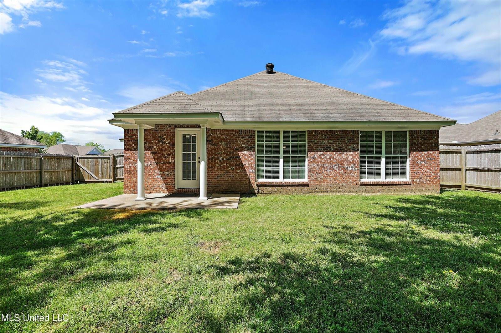 132 Cedar Spring Circle, Pearl, MS 39208