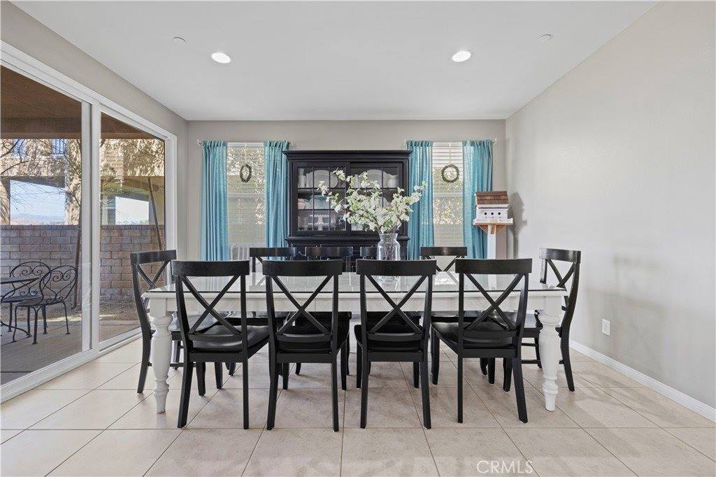 20521 Brookie Lane, Saugus, CA 91350