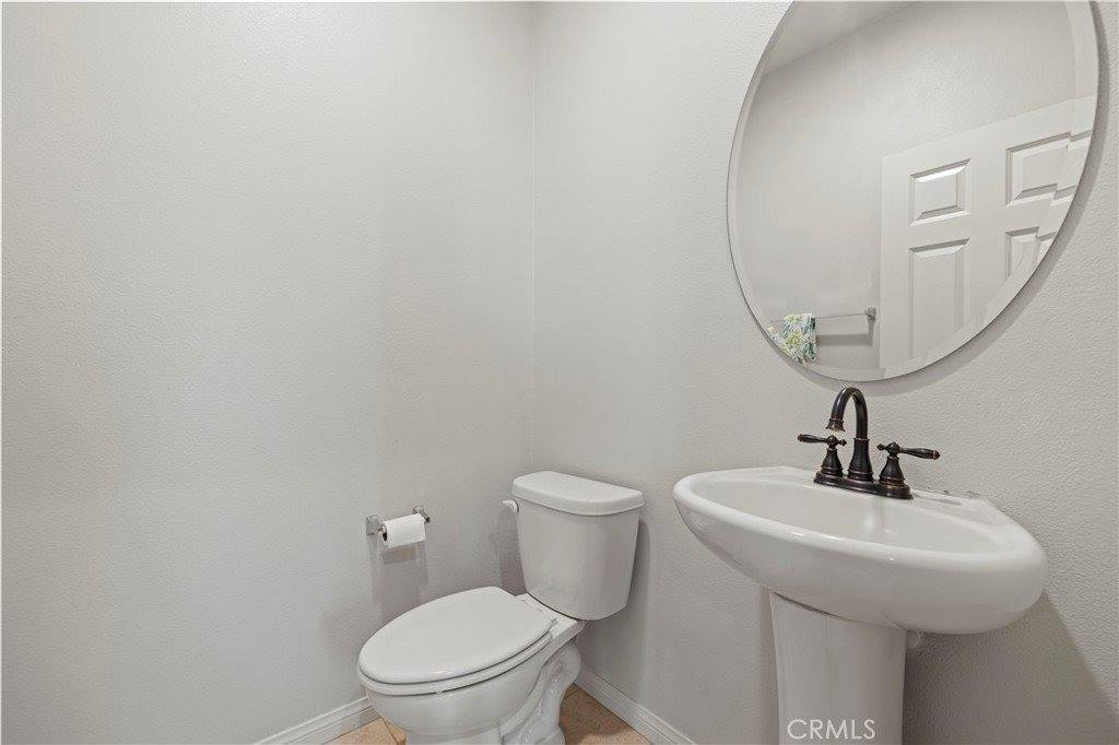 20521 Brookie Lane, Saugus, CA 91350