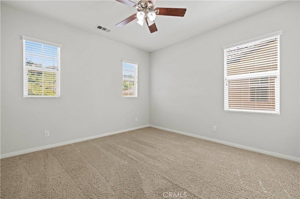 20521 Brookie Lane, Saugus, CA 91350