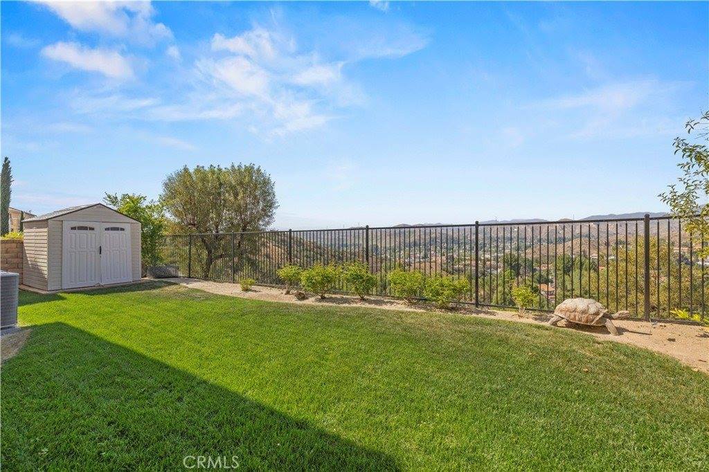 20521 Brookie Lane, Saugus, CA 91350
