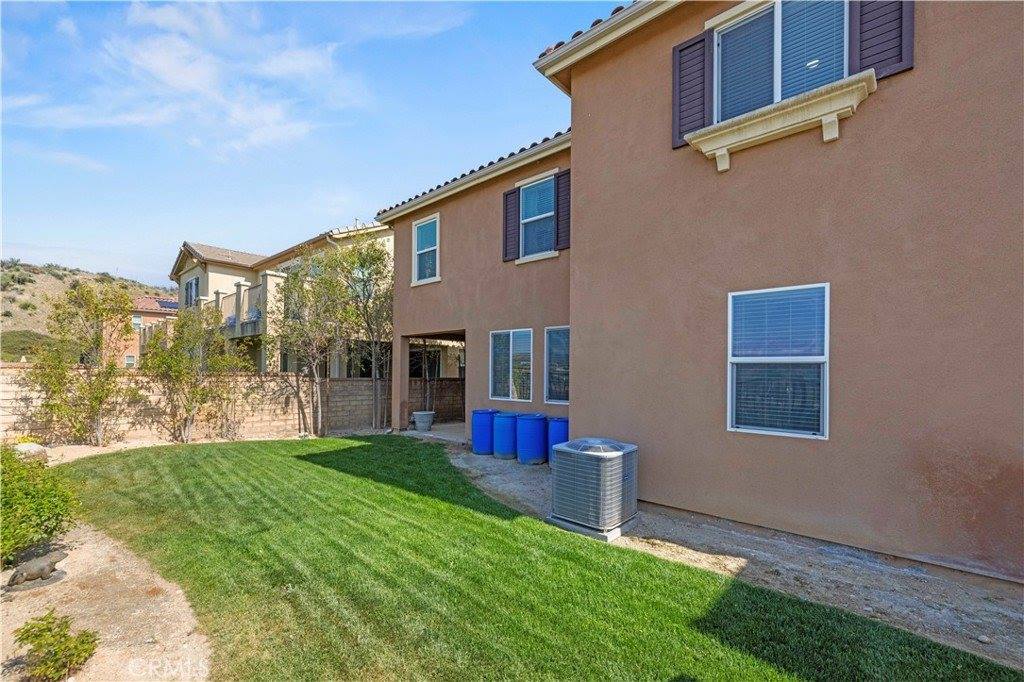20521 Brookie Lane, Saugus, CA 91350