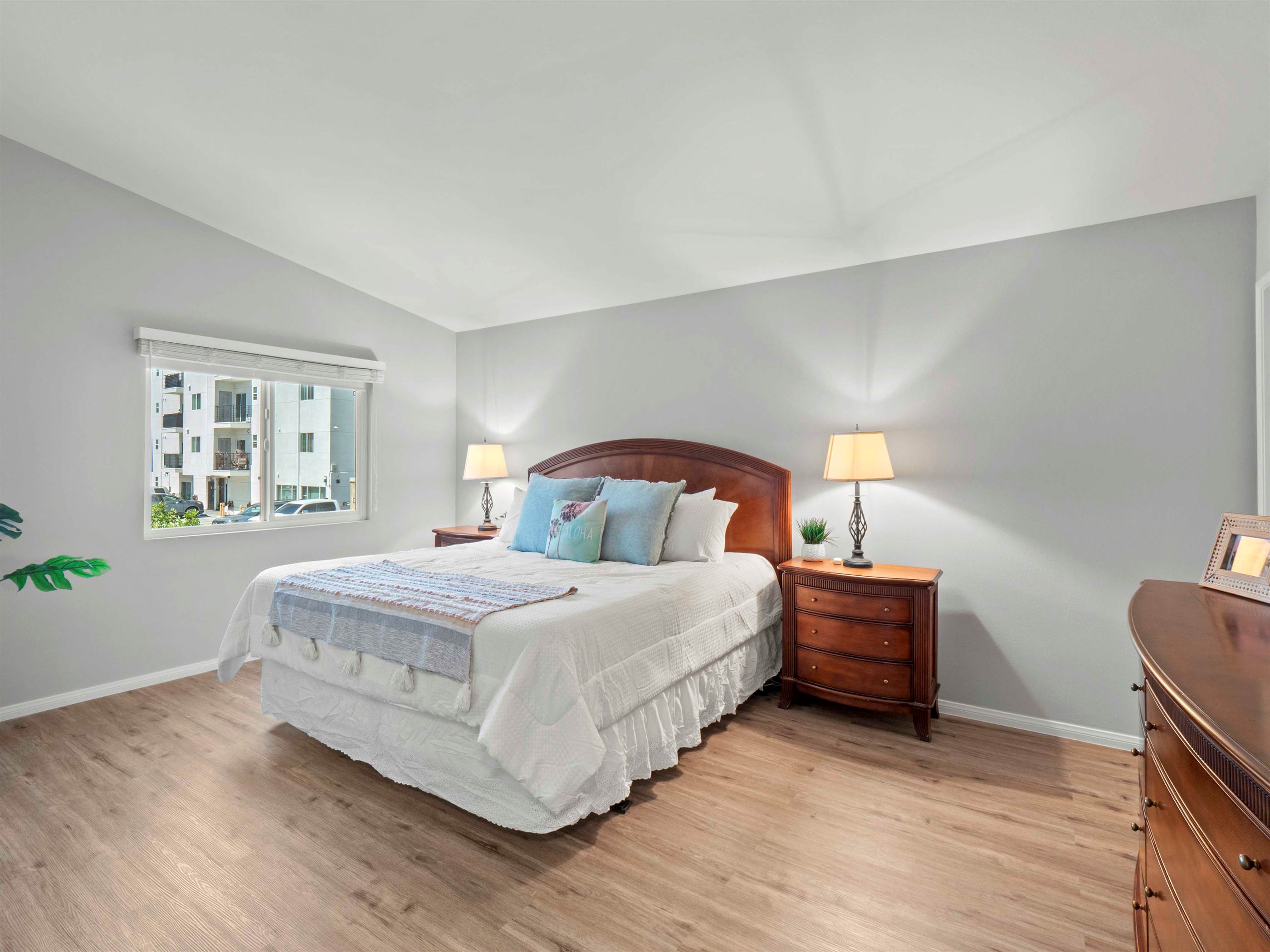 15122 Roxford St # 15, Sylmar, CA 91342