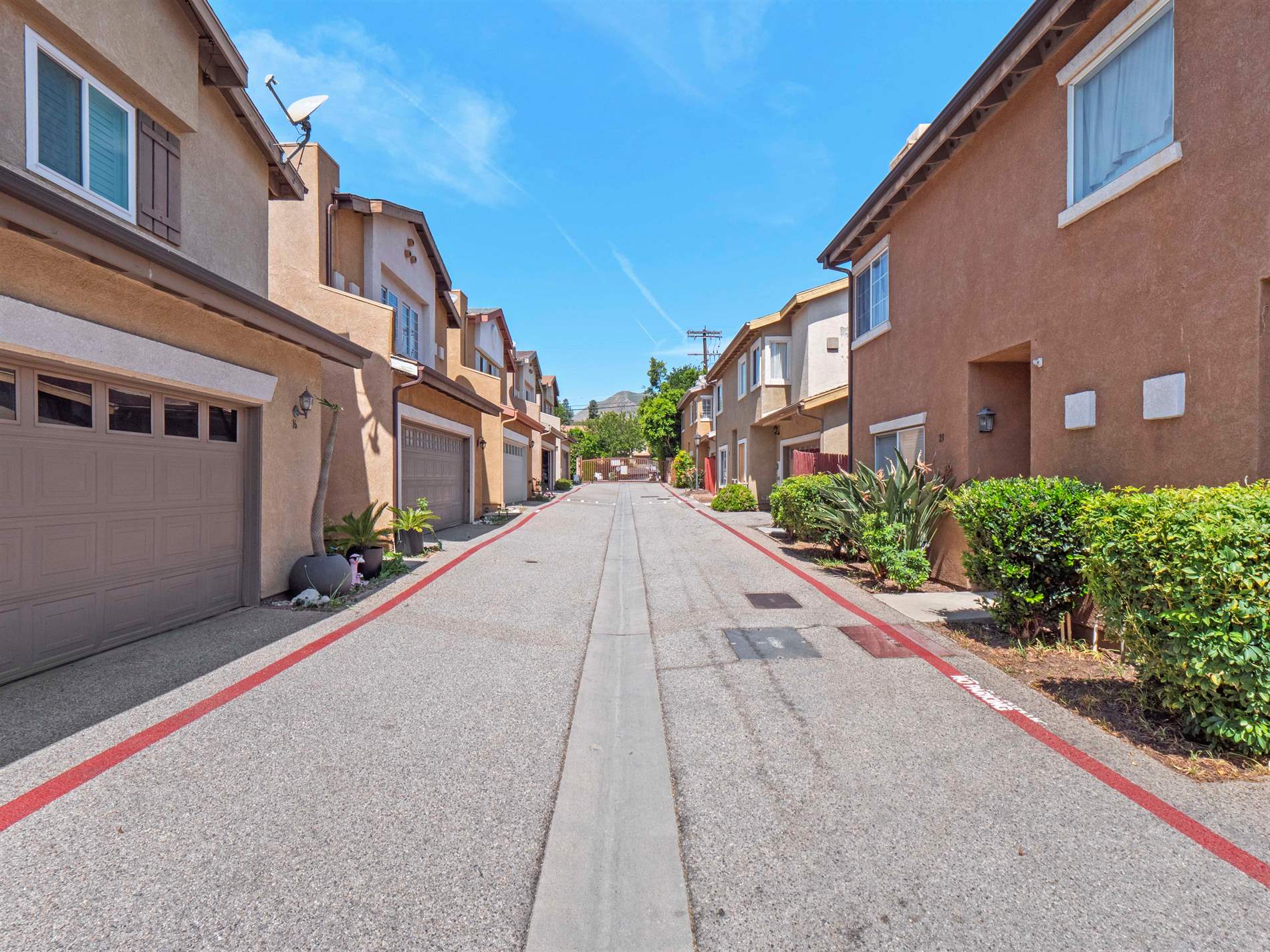 15122 Roxford St # 15, Sylmar, CA 91342