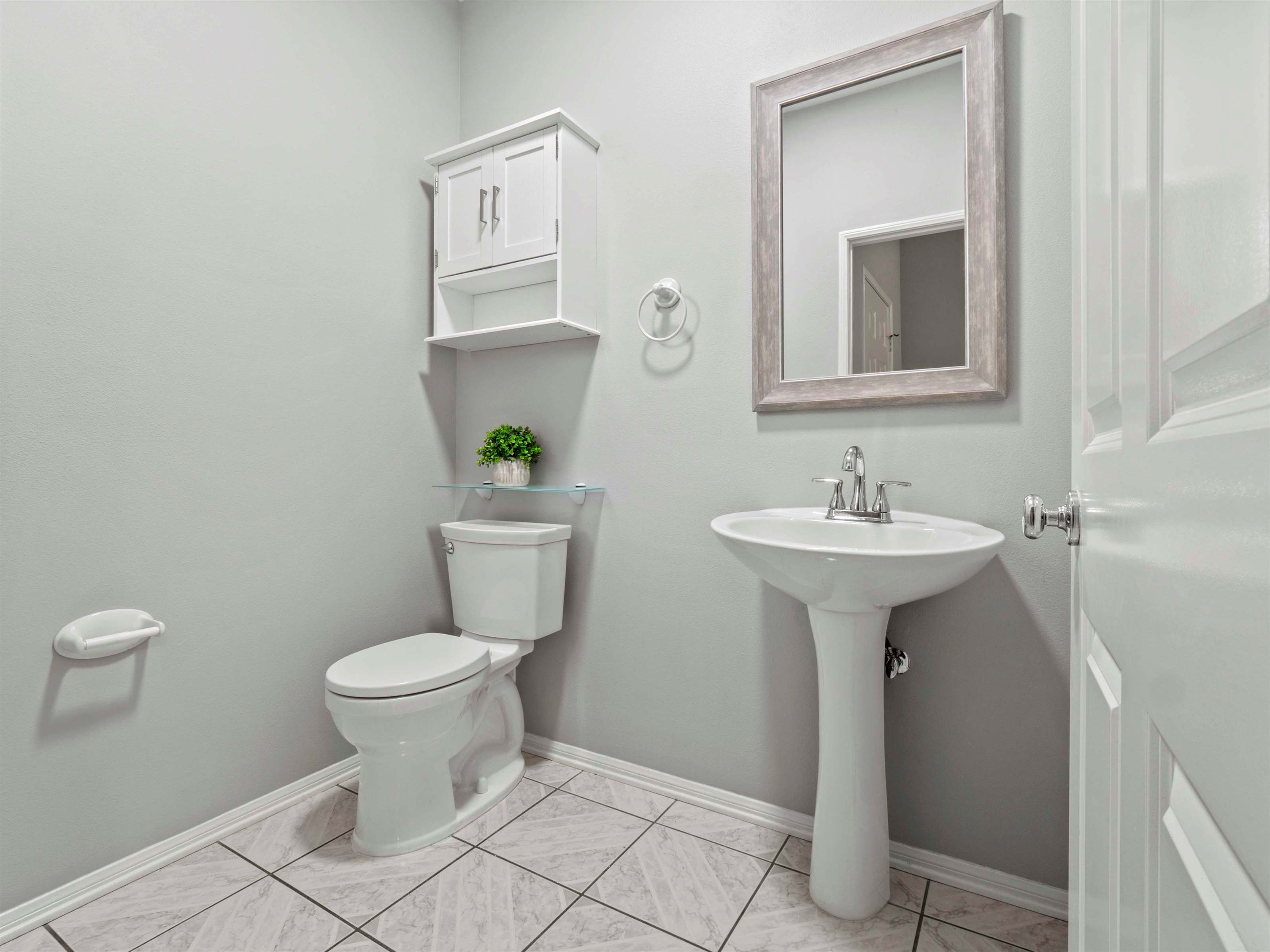 15122 Roxford St # 15, Sylmar, CA 91342