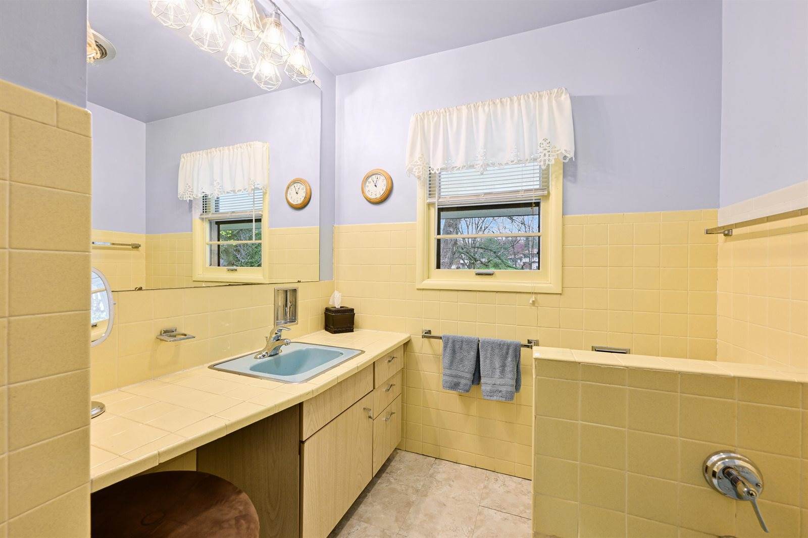 N7525 East Lakeshore Dr, Whitewater, WI 53190