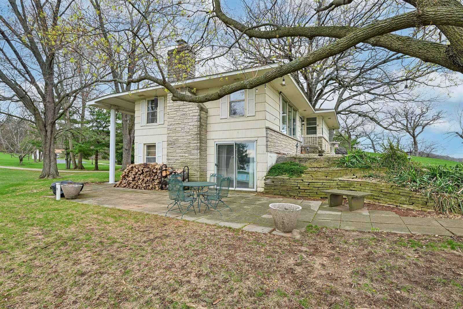 N7525 East Lakeshore Dr, Whitewater, WI 53190