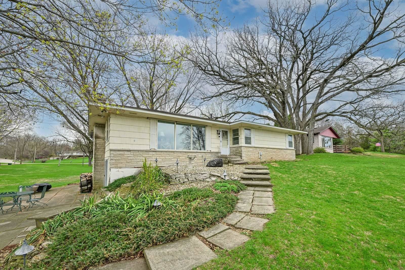 N7525 East Lakeshore Dr, Whitewater, WI 53190