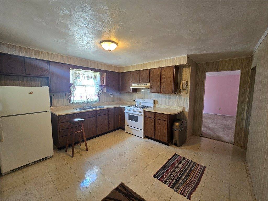 8 Spruce Street, Natrona, PA 15065