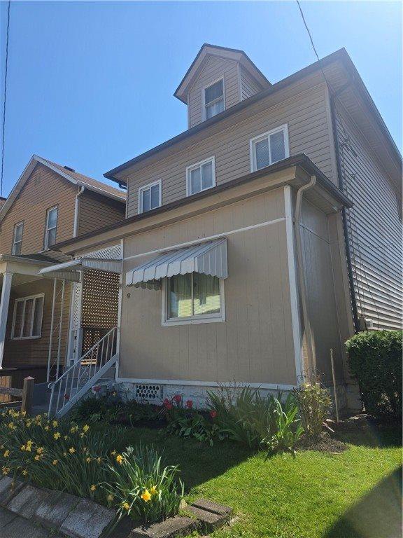 8 Spruce Street, Natrona, PA 15065