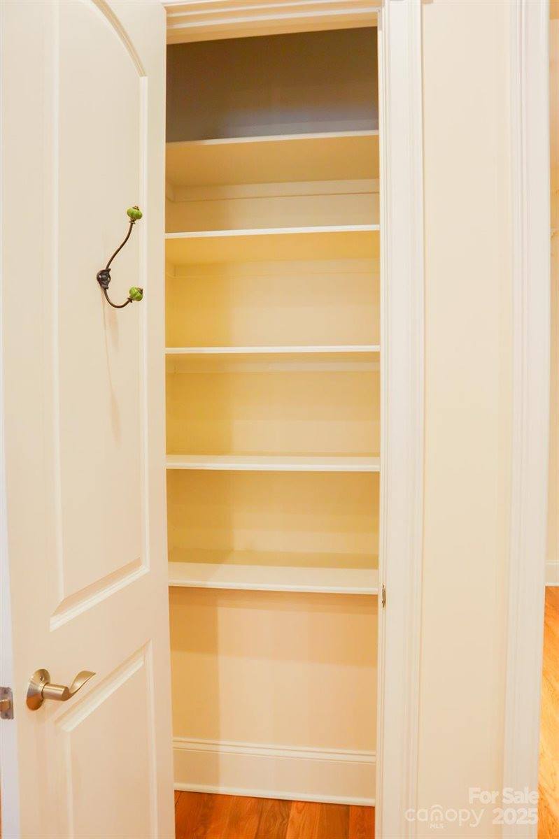 1215 39th Avenue NE, Hickory, NC 28601