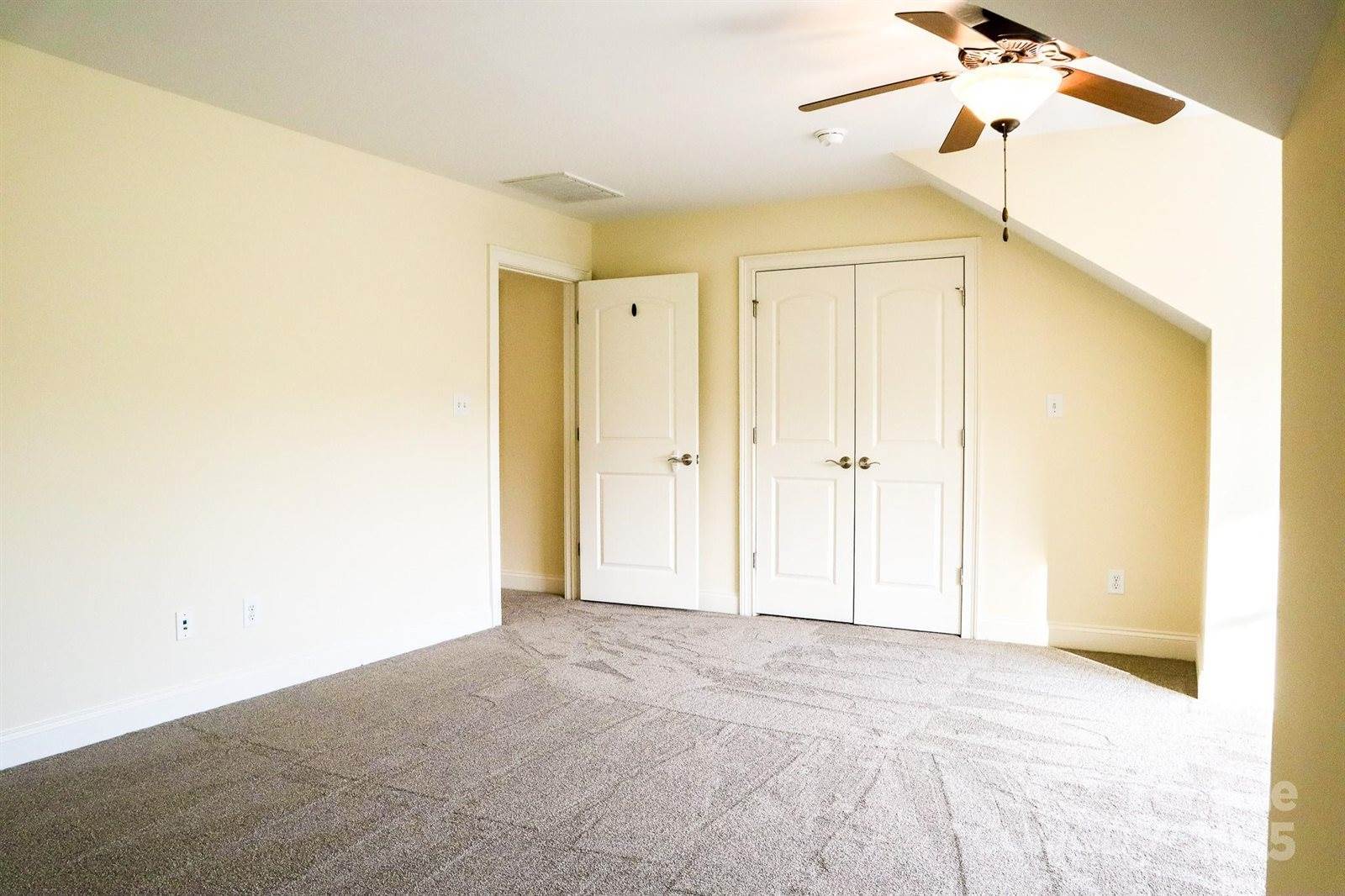 1215 39th Avenue NE, Hickory, NC 28601