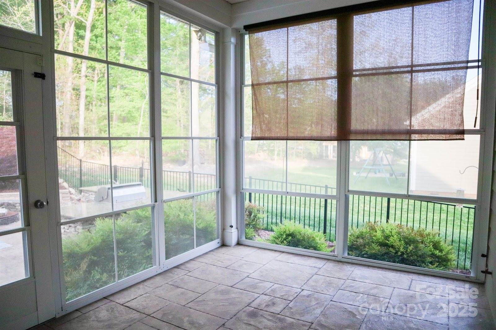 1215 39th Avenue NE, Hickory, NC 28601