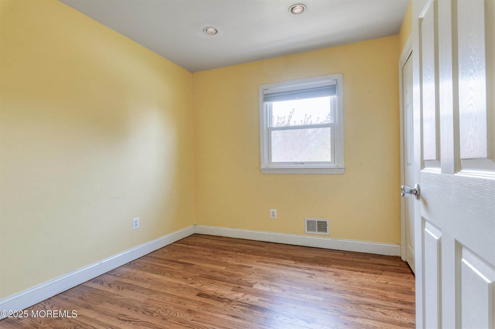 131 North Curtis Place, Toms River, NJ 08753