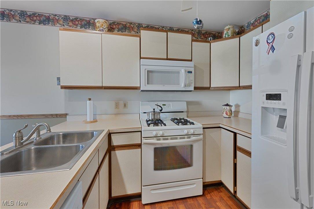 810 Southwestern Run, #19, Poland, OH 44514