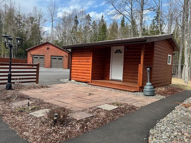 28 Valentine Lane, Dexter, ME 04930
