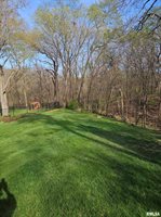 914 32ND Avenue Court, Moline, IL 61265