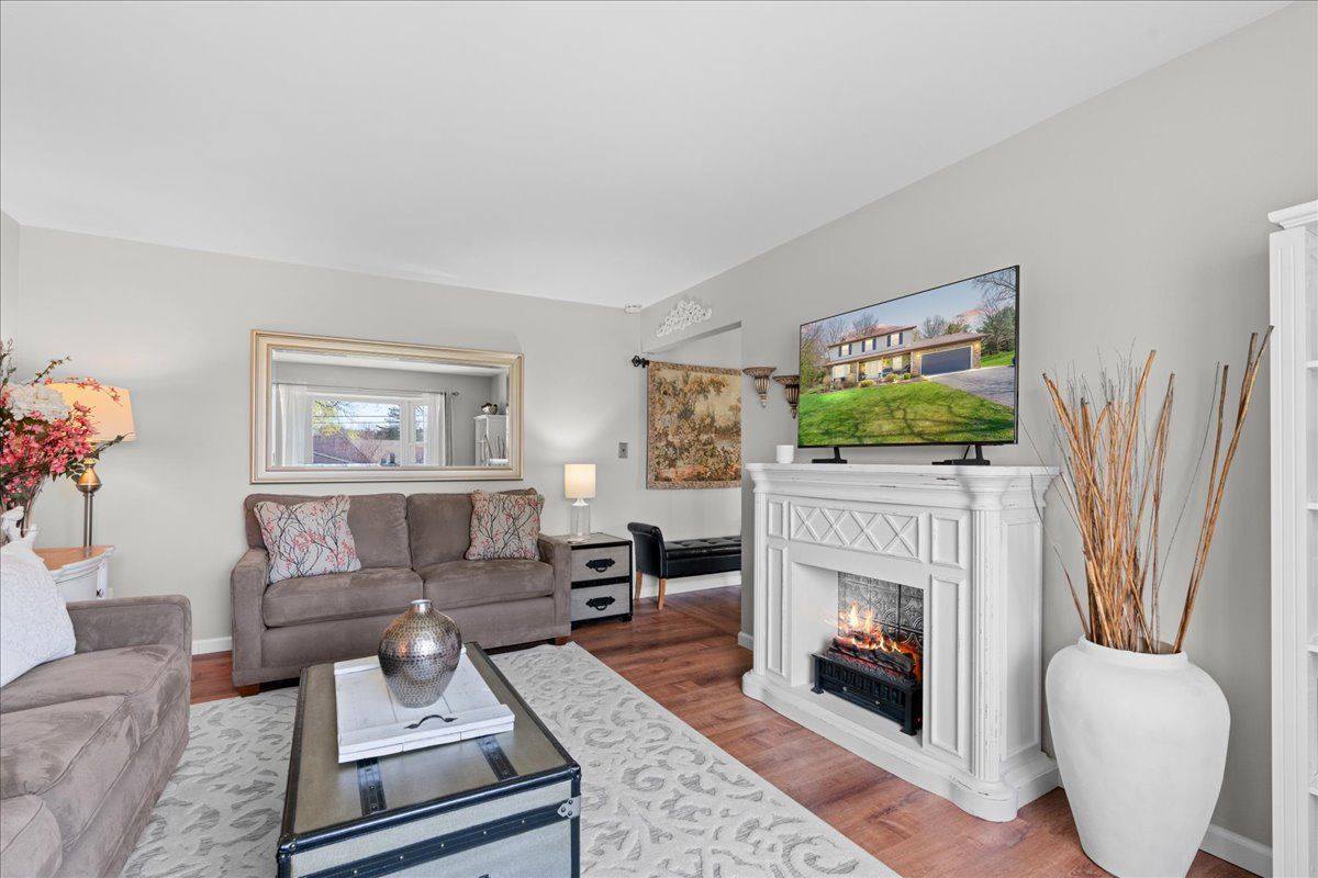 5311 Red Fox Drive, BrightonTownship_Livingston, MI 48114