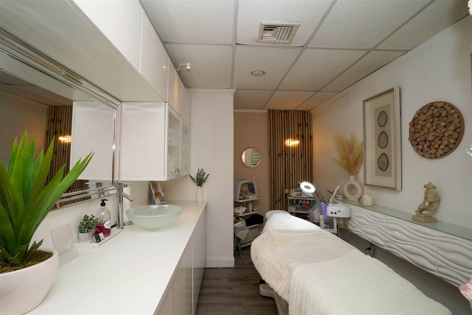 6607 Bergenline Ave, West New York, NJ 07093