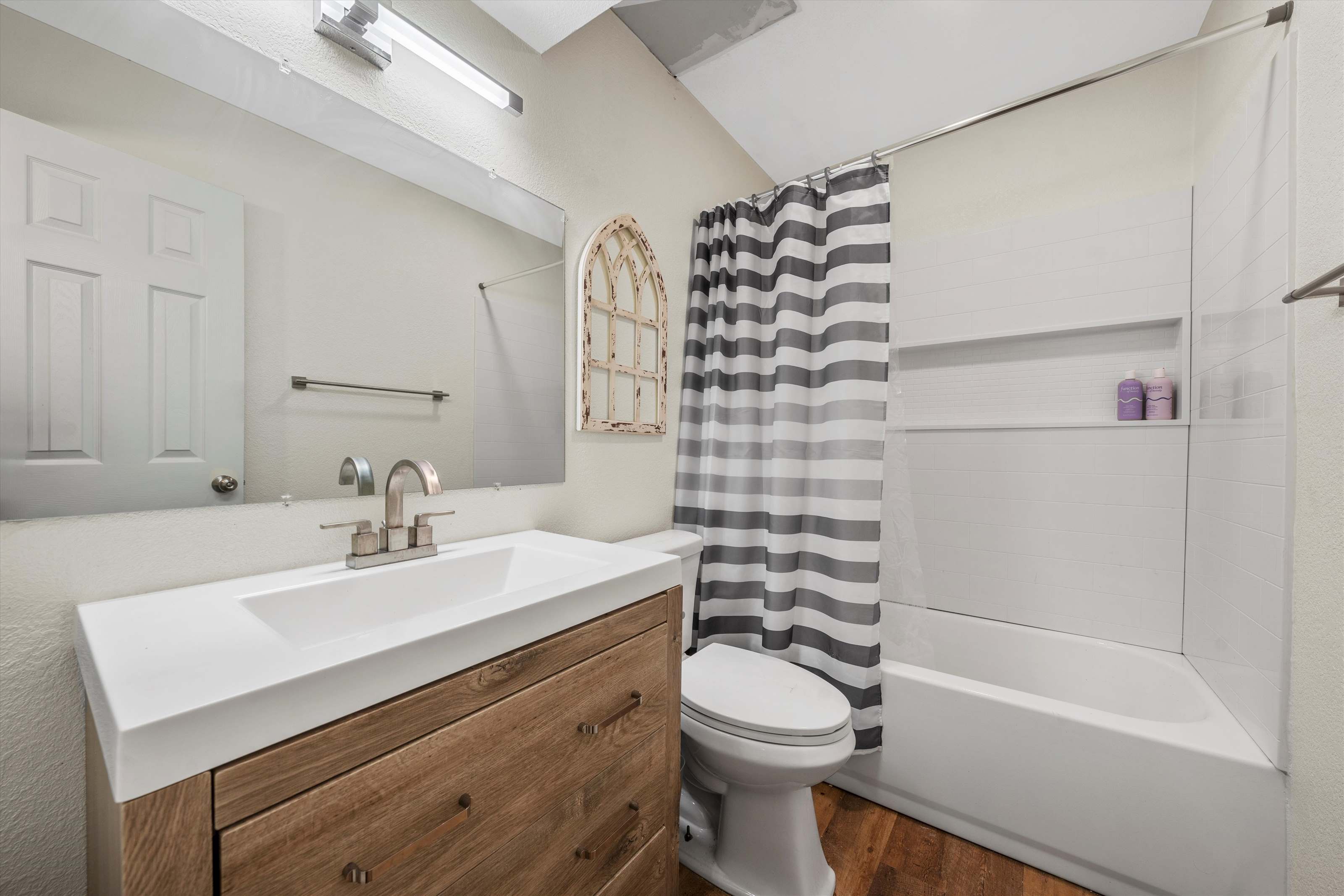 1421 S 12th Street, Waco, TX 76706