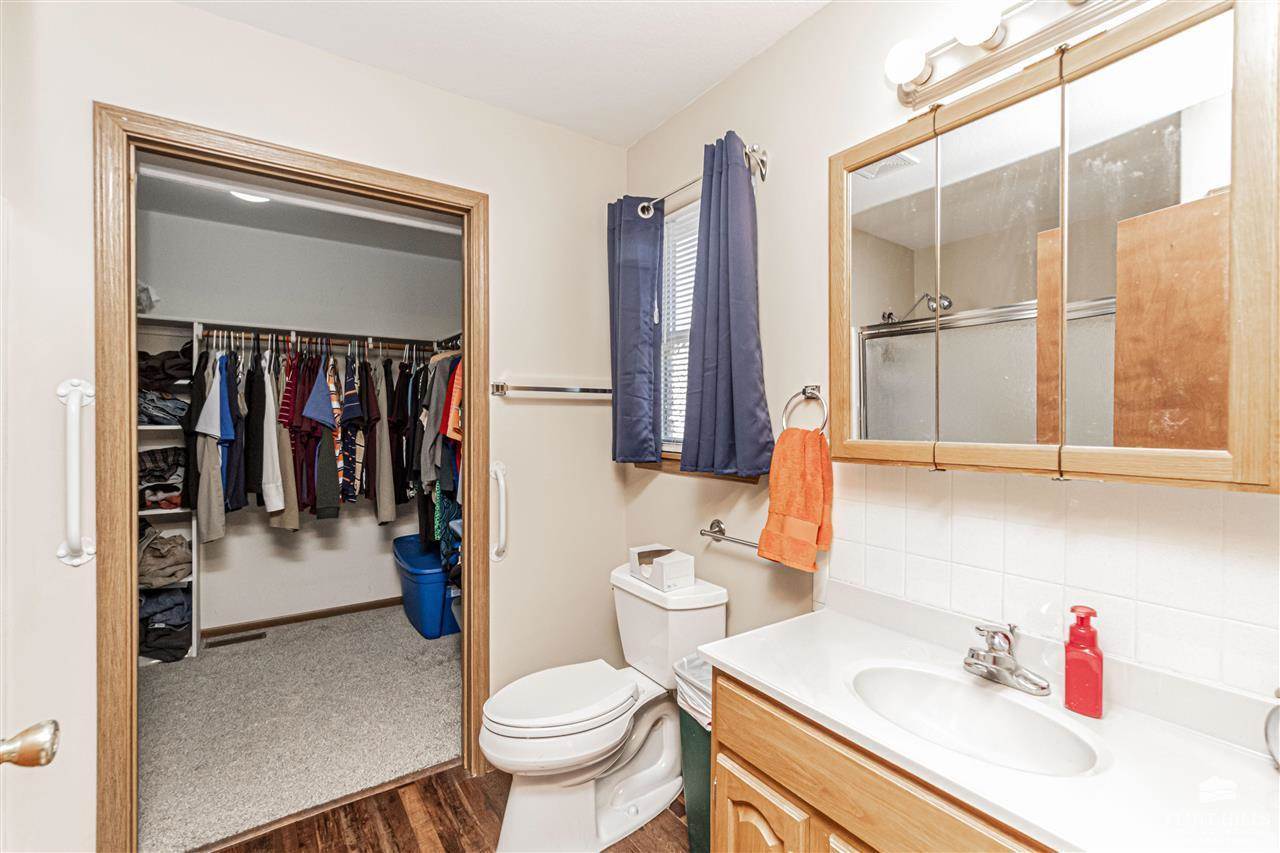 1614 West 1st Street, Abilene, KS 67410