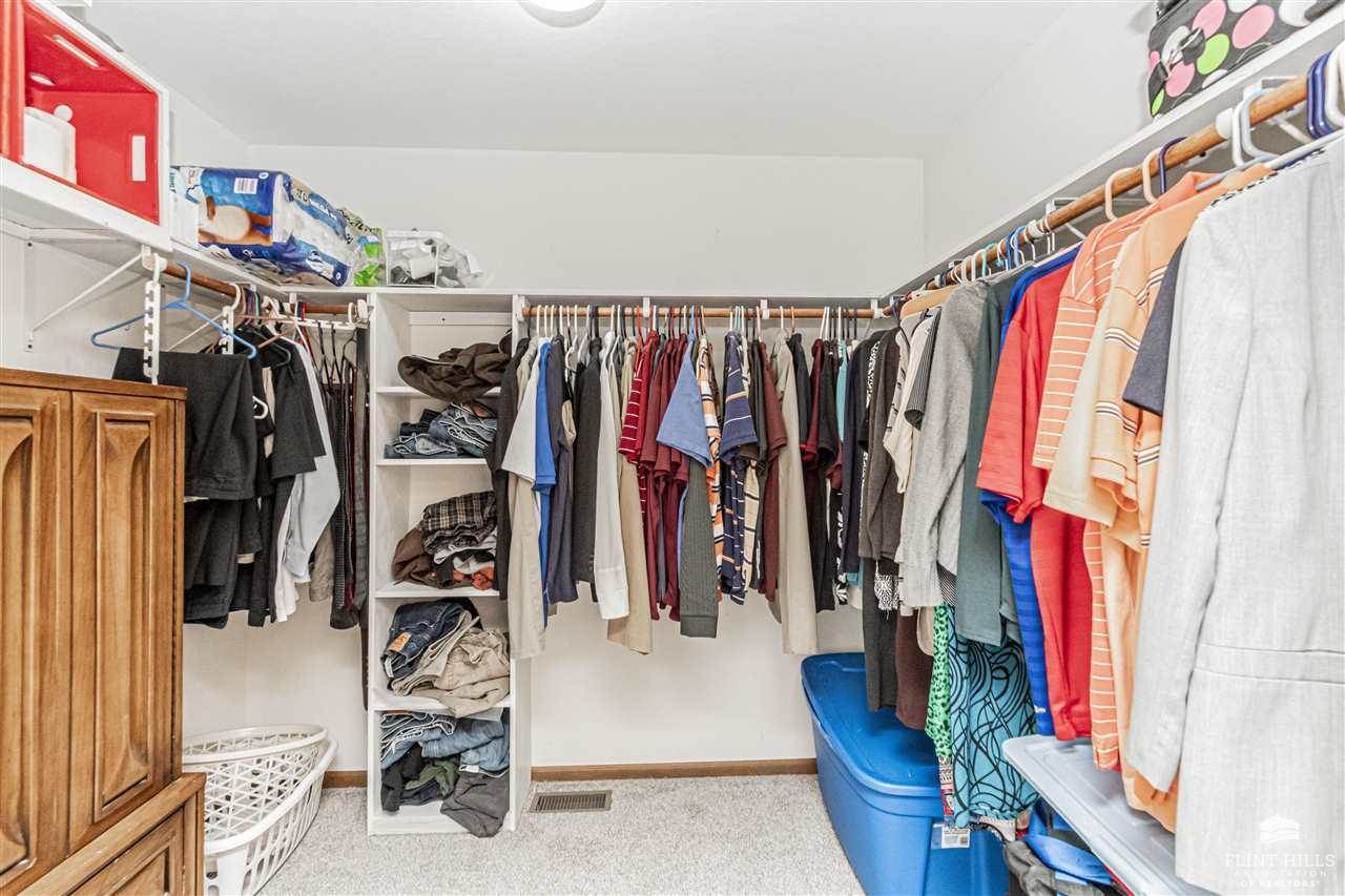 1614 West 1st Street, Abilene, KS 67410