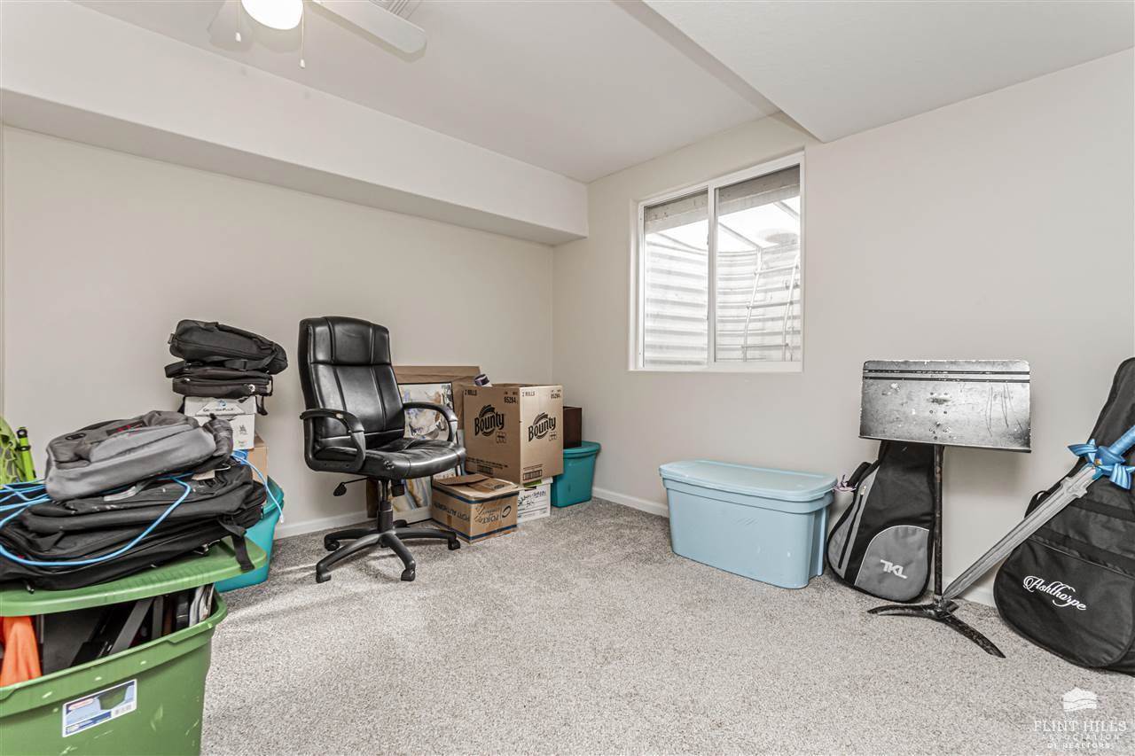 1614 West 1st Street, Abilene, KS 67410