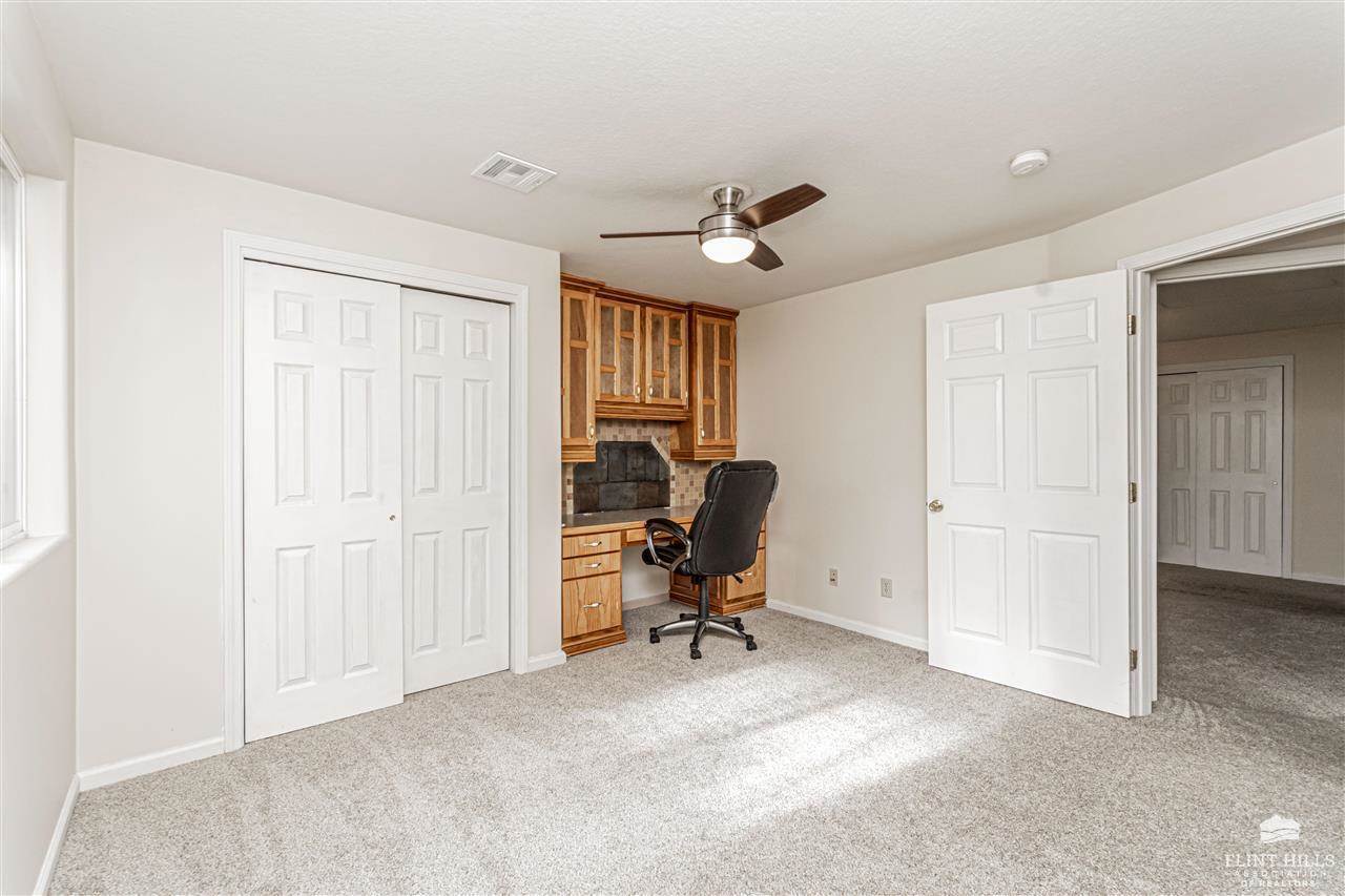 1614 West 1st Street, Abilene, KS 67410