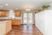 1614 West 1st Street, Abilene, KS 67410