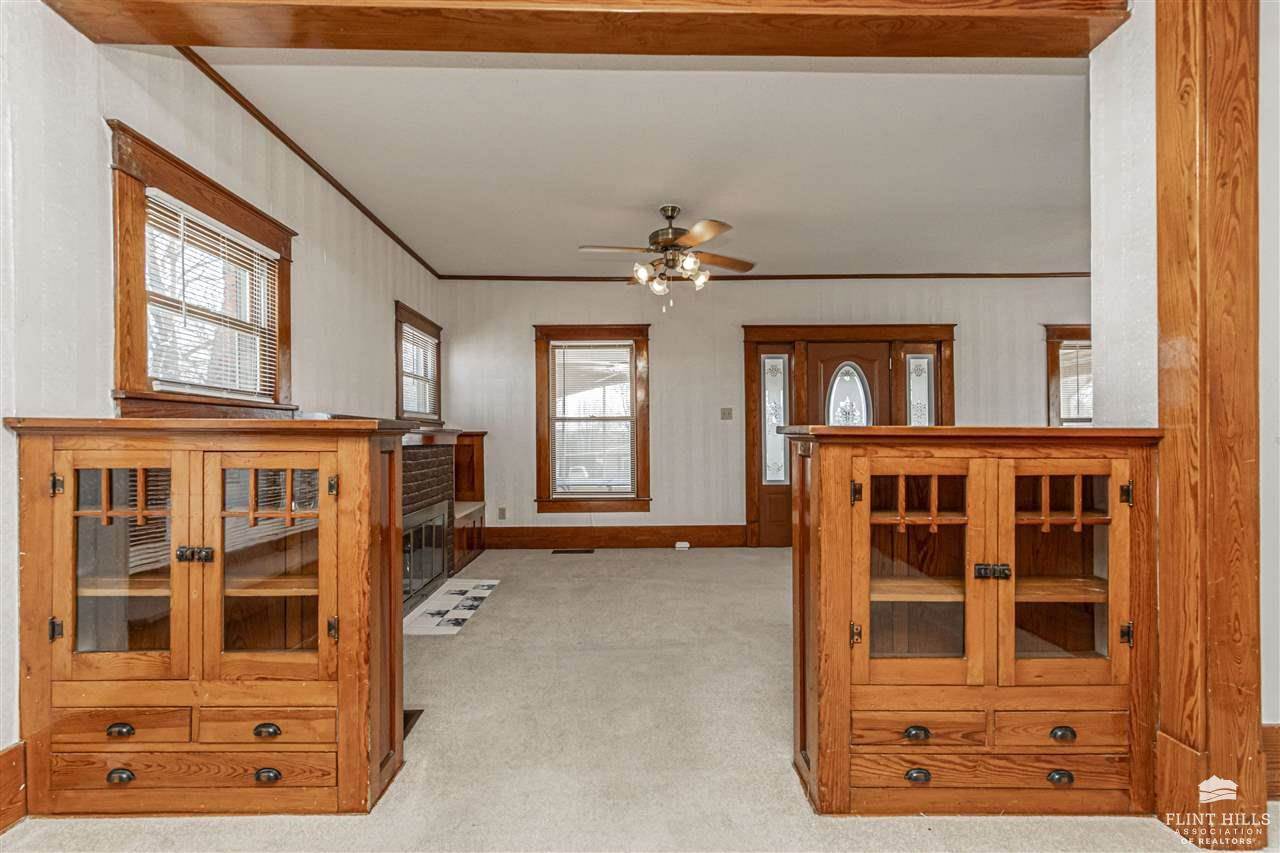 215 16th Street, Ogden, KS 66517