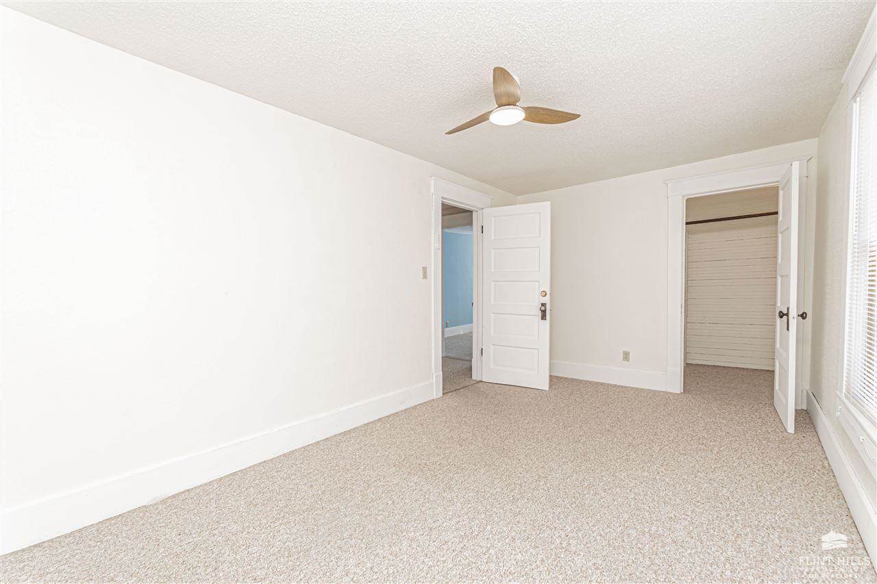 215 16th Street, Ogden, KS 66517