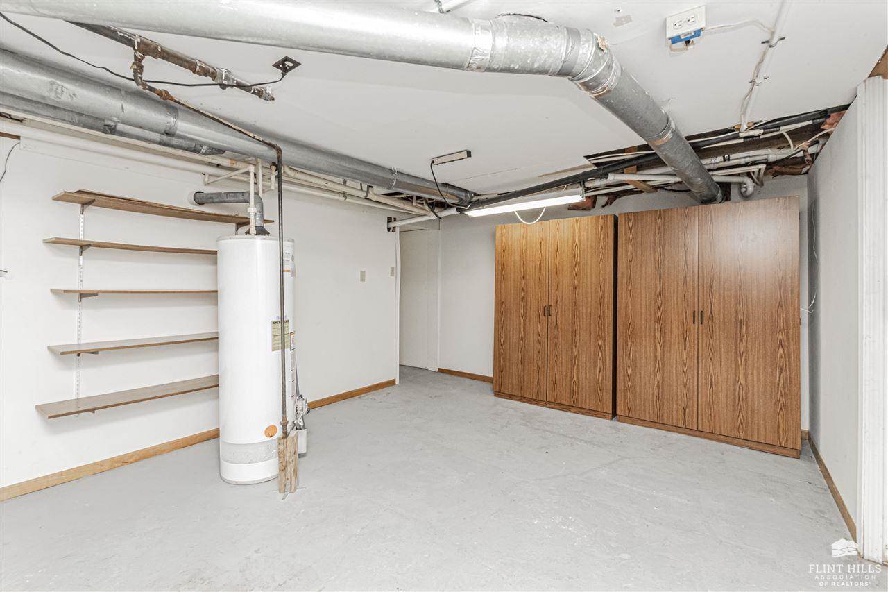 215 16th Street, Ogden, KS 66517