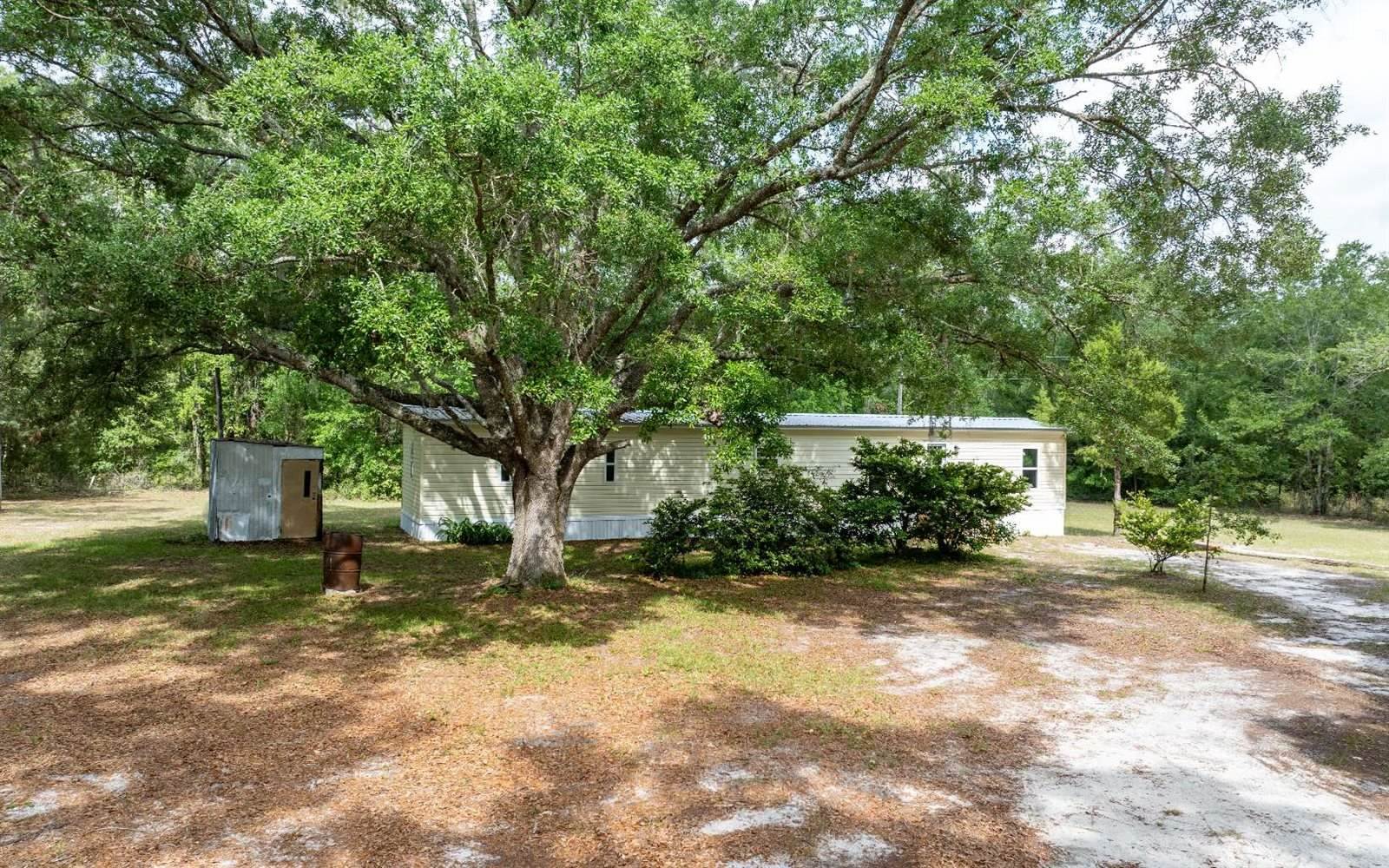 17619 25th Road, Lake City, FL 32024