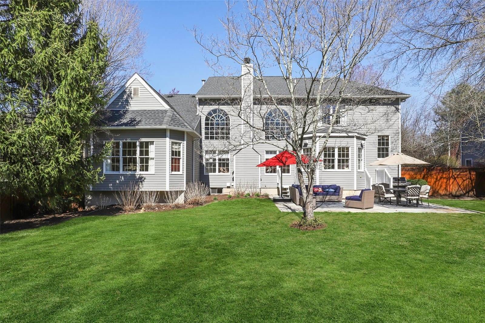 2 Stratford Drive, Mount Kisco, NY 10549