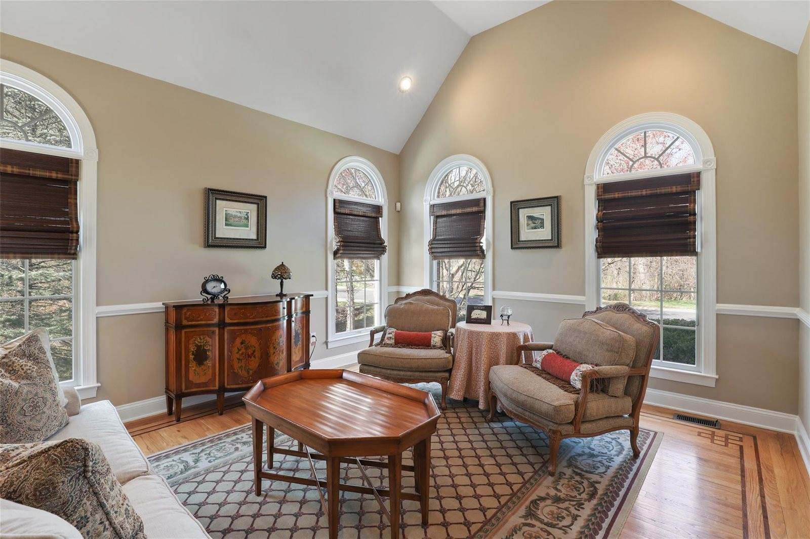 2 Stratford Drive, Mount Kisco, NY 10549