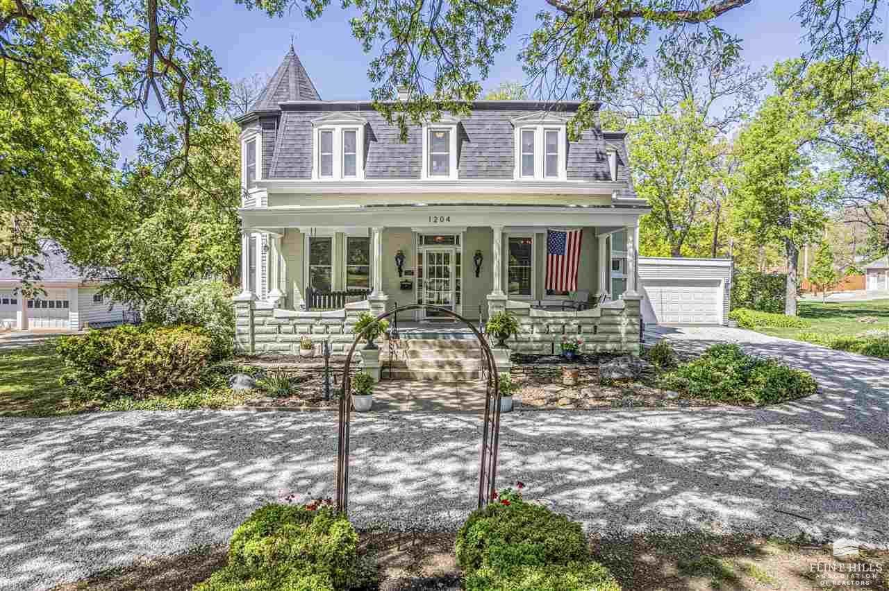 1204 North Buckeye Avenue, Abilene, KS 67410