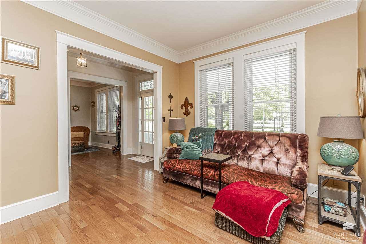 1204 North Buckeye Avenue, Abilene, KS 67410