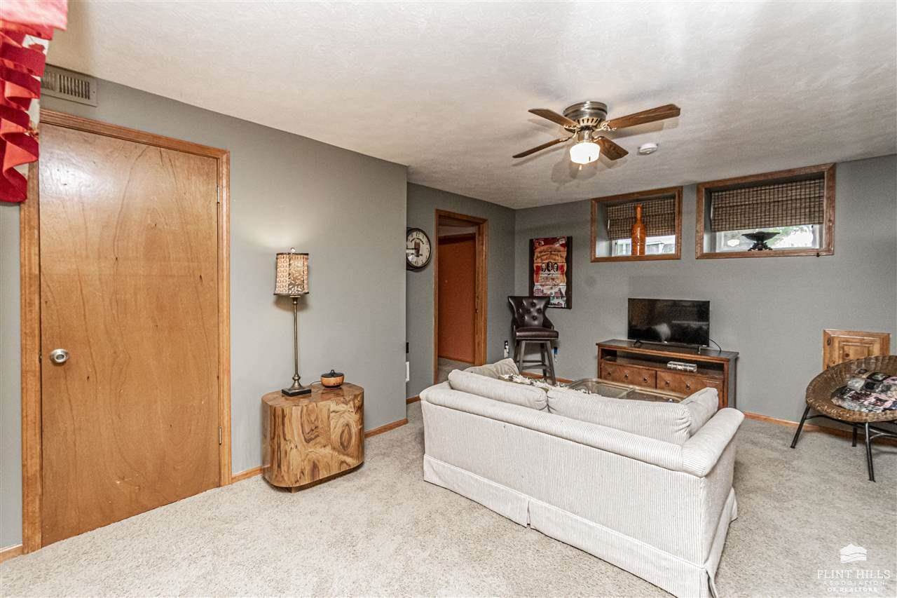 1204 North Buckeye Avenue, Abilene, KS 67410