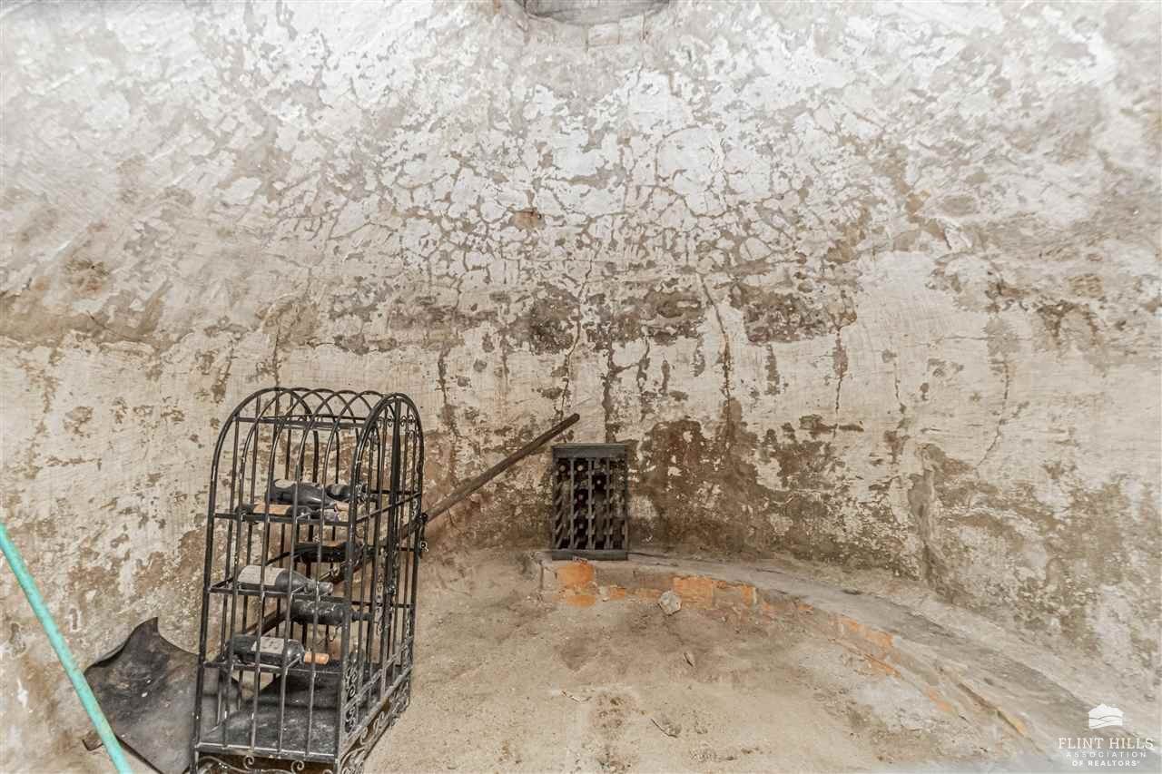 1204 North Buckeye Avenue, Abilene, KS 67410