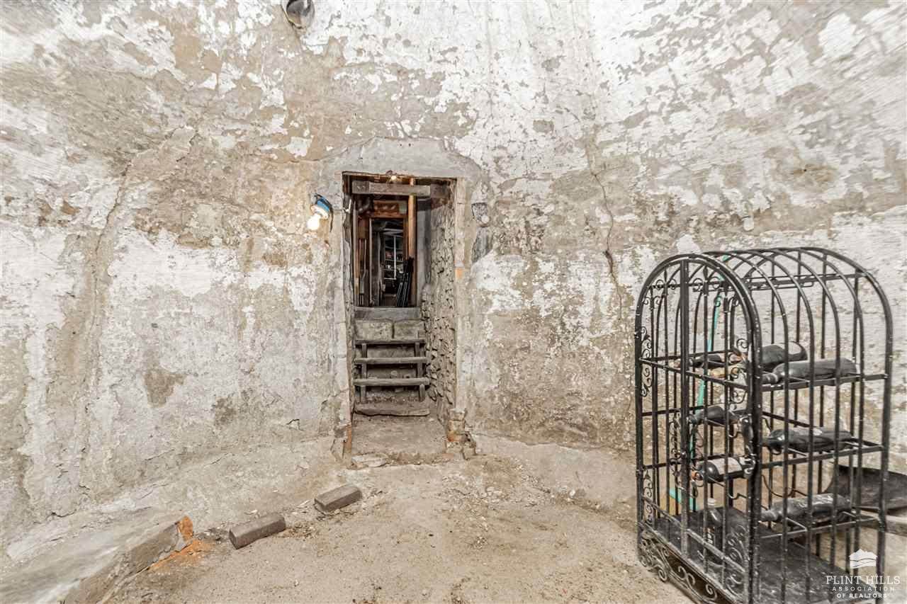 1204 North Buckeye Avenue, Abilene, KS 67410