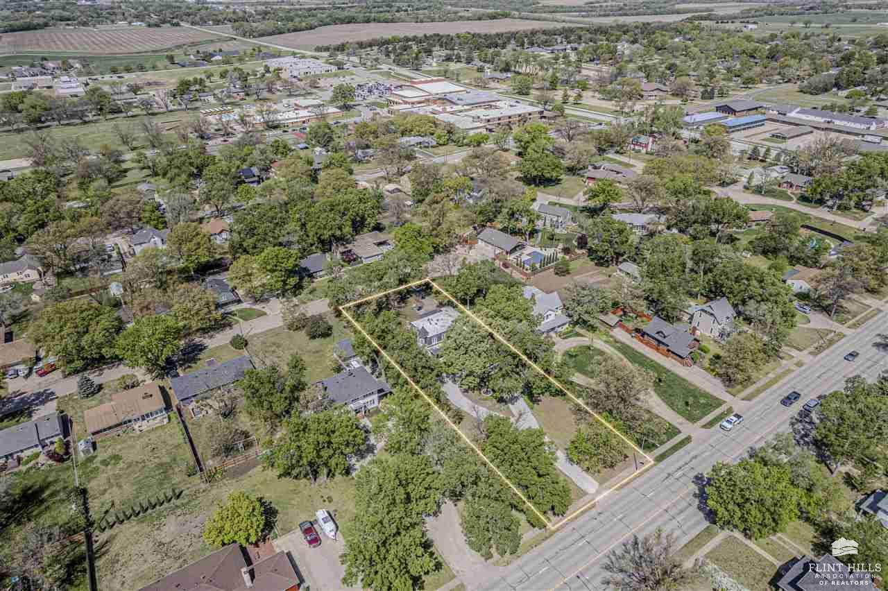 1204 North Buckeye Avenue, Abilene, KS 67410