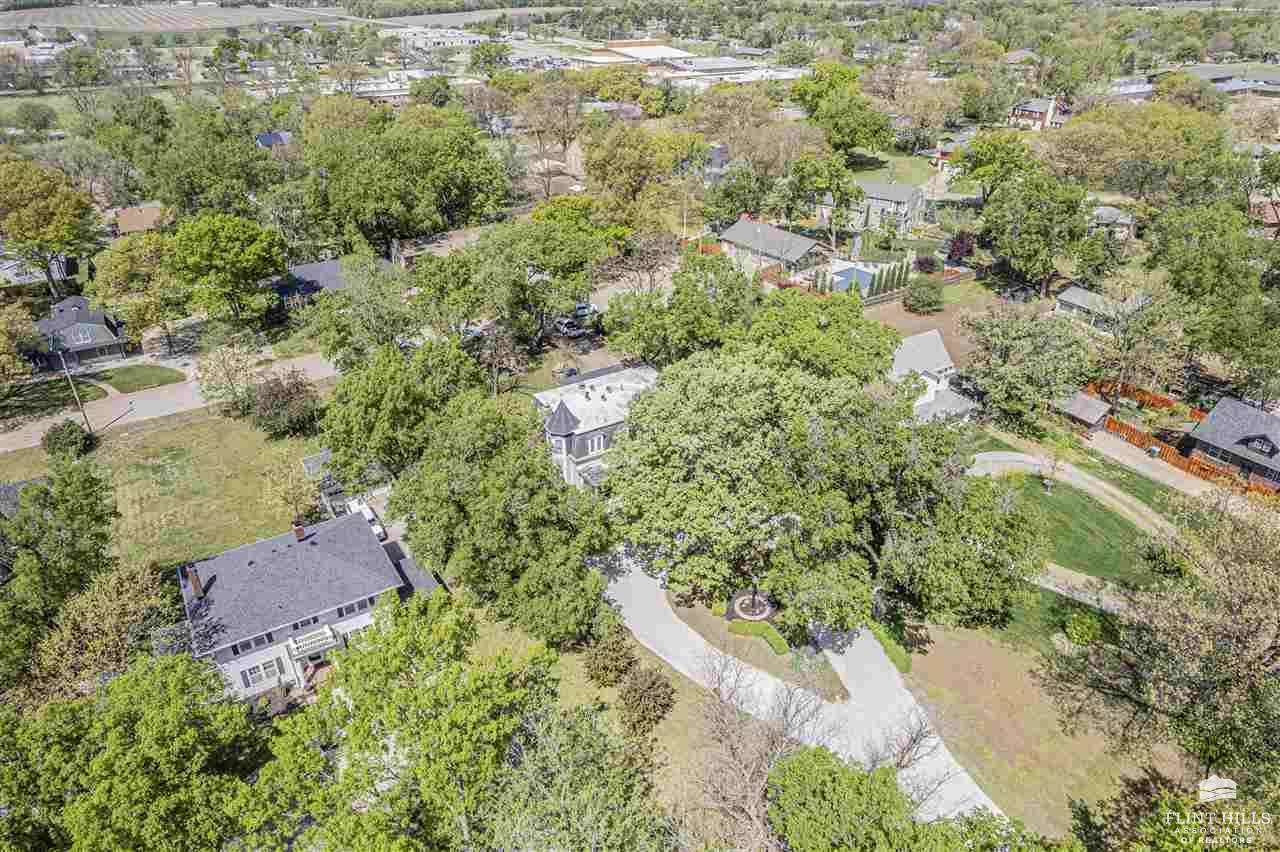 1204 North Buckeye Avenue, Abilene, KS 67410