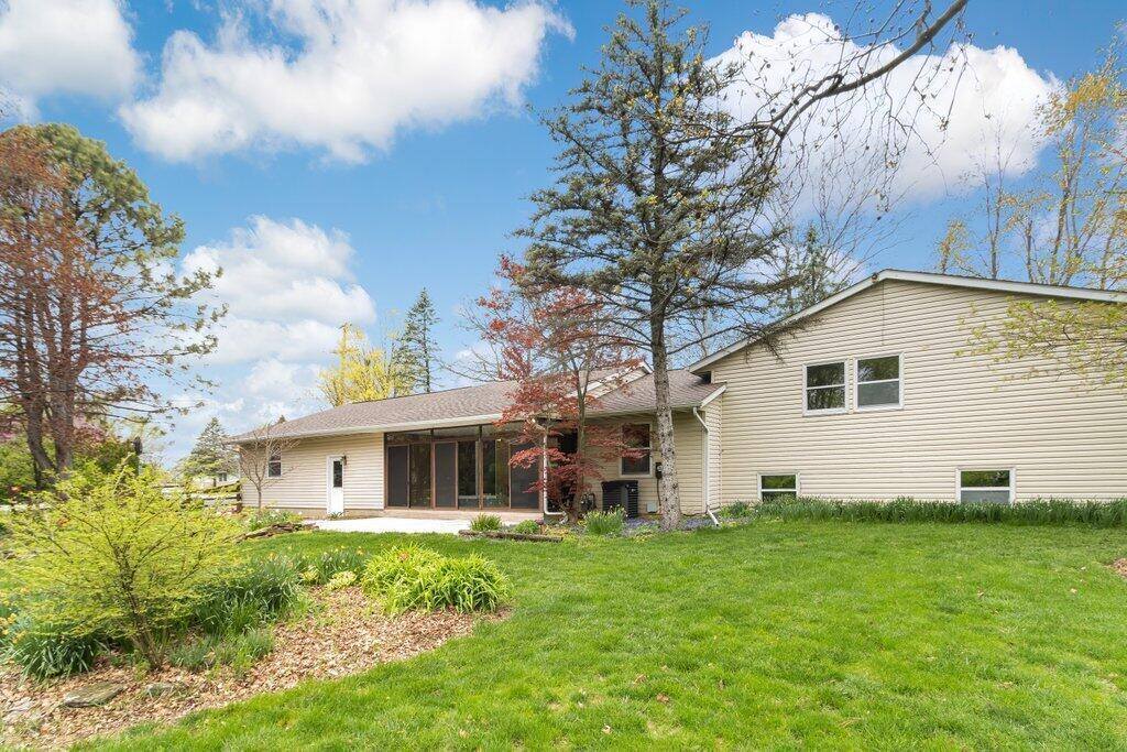 4080 Alton Darby Creek Road, Hilliard, OH 43026