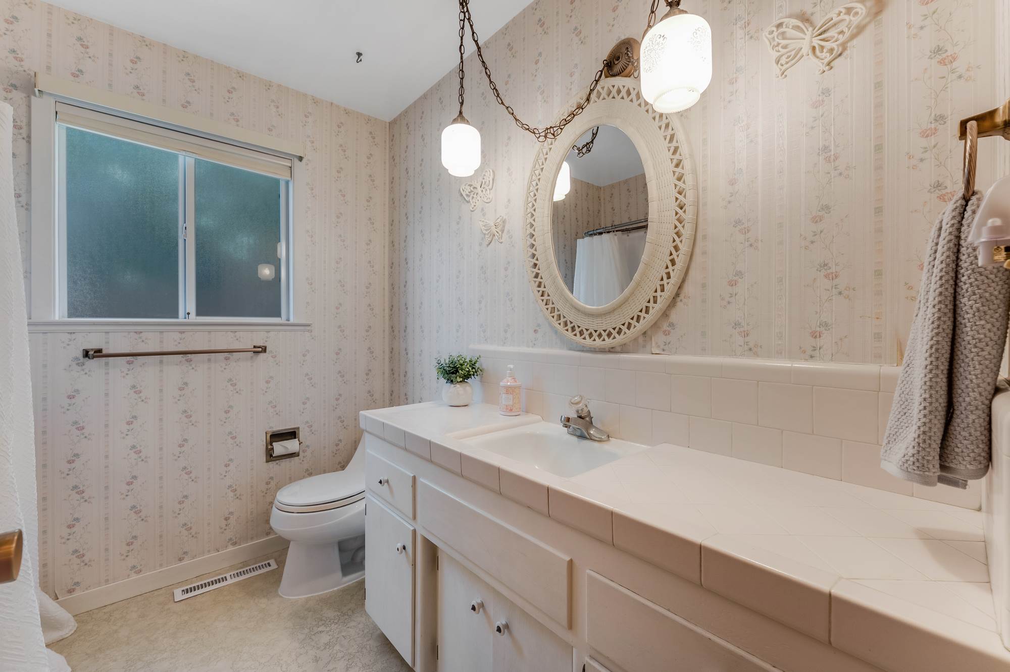 2432 Compadre Drive, Santa Rosa, CA 95405