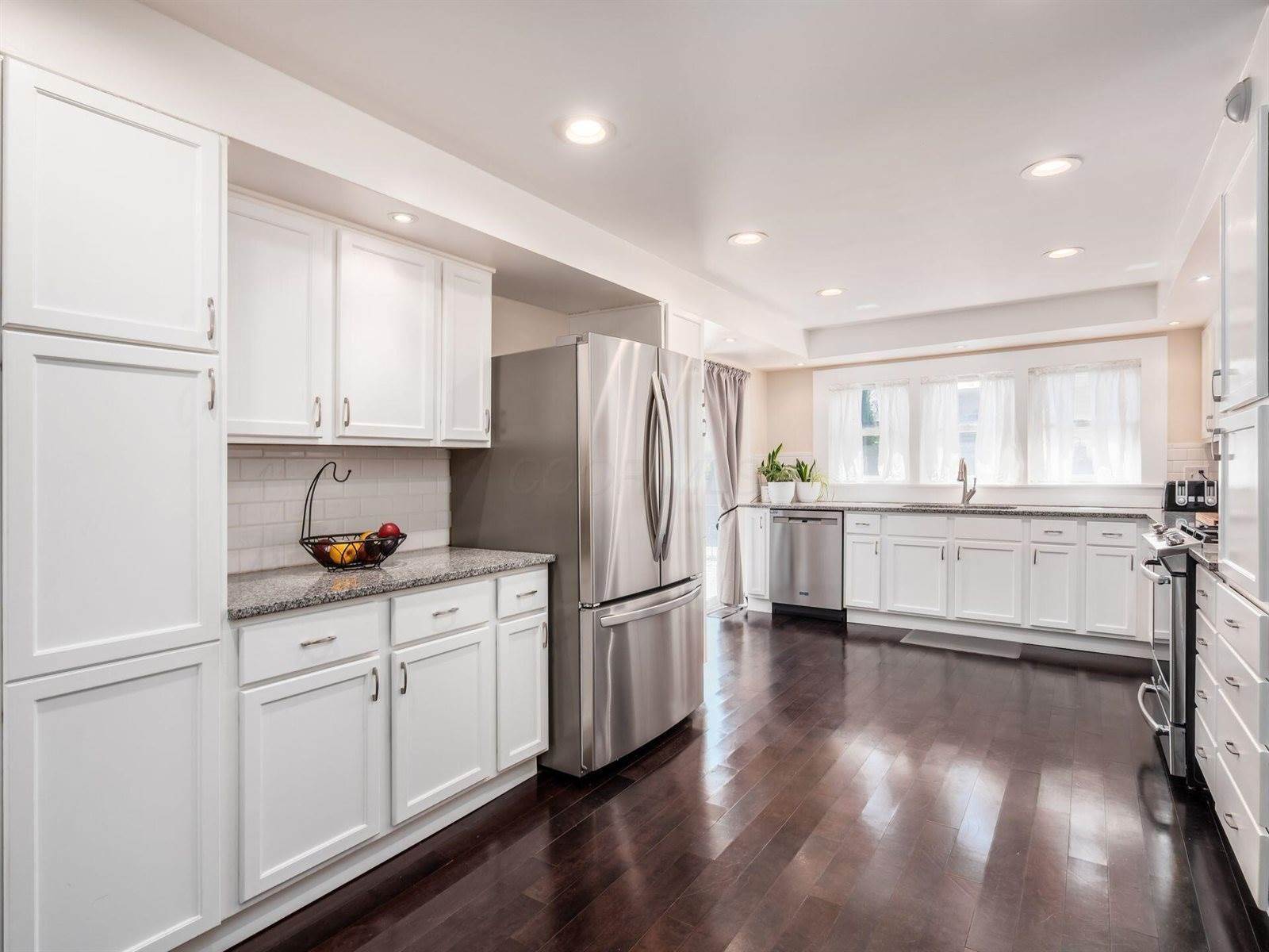 261 North Chillicothe Street, Plain City, OH 43064