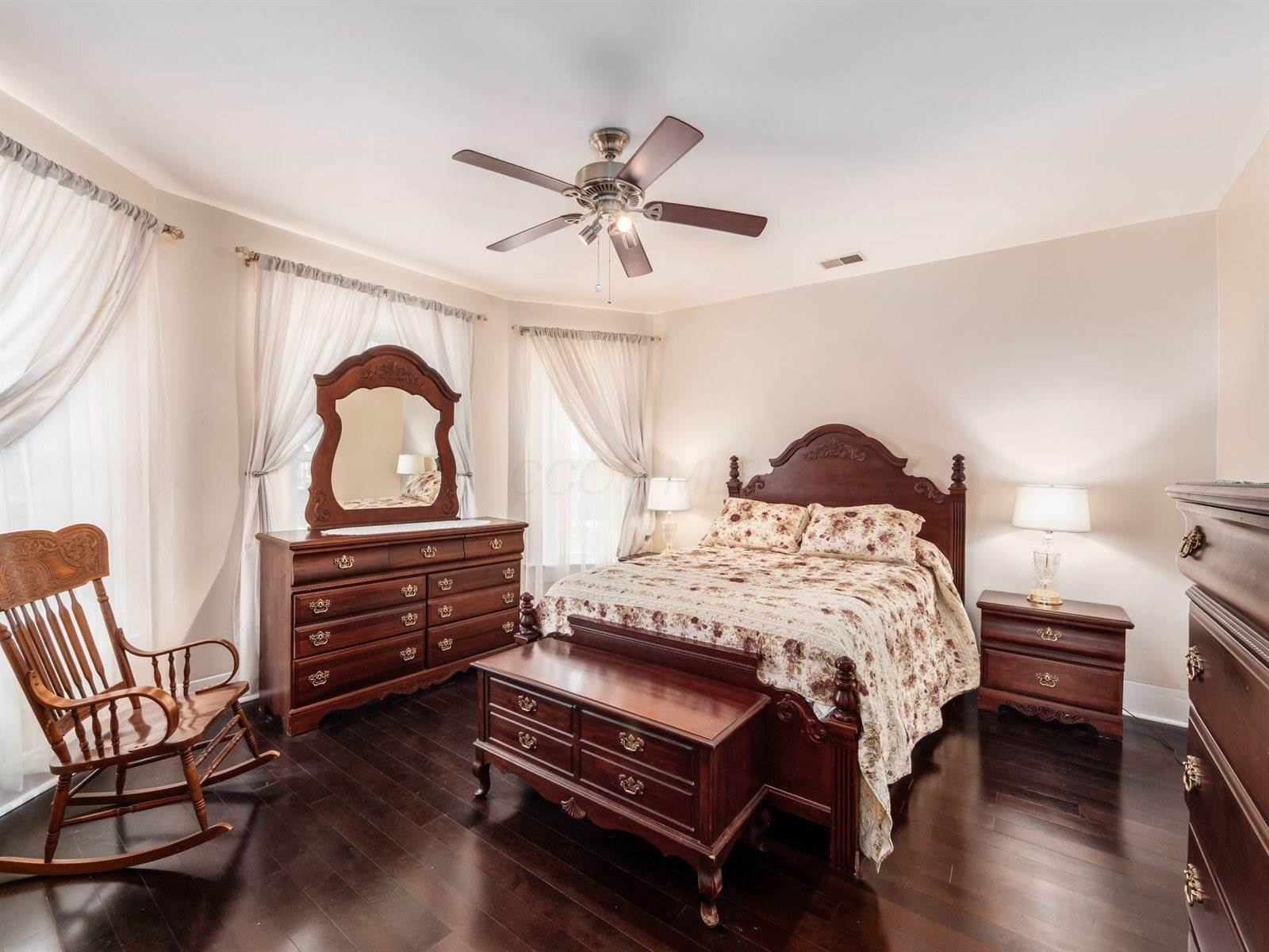 261 North Chillicothe Street, Plain City, OH 43064