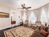 261 North Chillicothe Street, Plain City, OH 43064